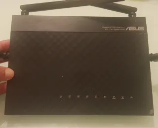 Router Asus Wireless-AC1200 Dual Band