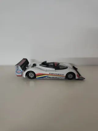 Coche Peugeot 1/24 Referencia 1460 de Mira