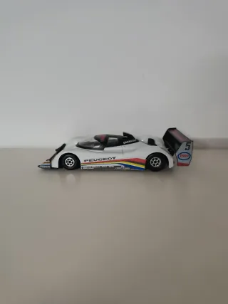 Coche Peugeot 1/24 Referencia 1460 de Mira