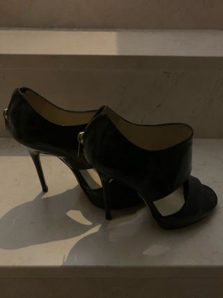 Elegantes Zapatos Jimmy Choo Negros
