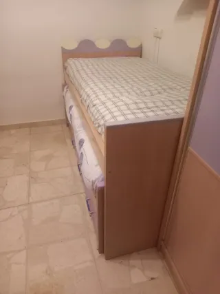 Cama nido de madera con cajones