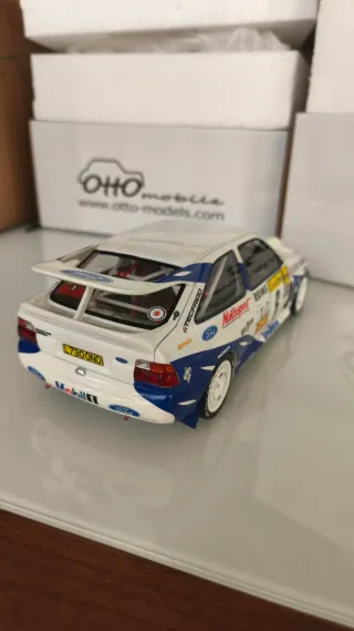 Ford Escort Grupo A 1:18 Otto Models
