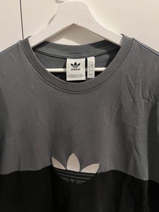 Camiseta Adidas bicolor