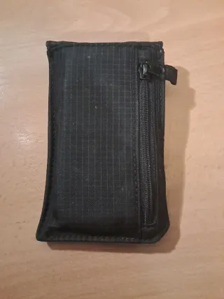 Móvil Samsung Negro y Naranja