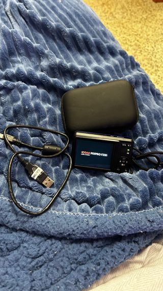 Cámara Kodak Pixpro FZ55 Azul