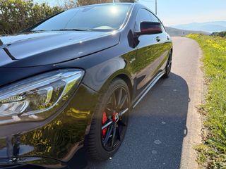 Mercedes-Benz CLA 45 AMG 4MATIC
