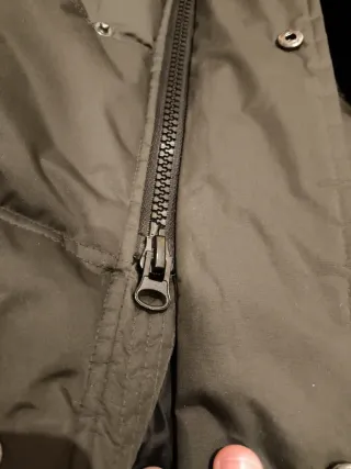 Abrigo Schott verde militar impermeable