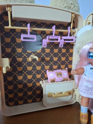 Maleta Na Na Na Surprise con Muñeca y Accesorios