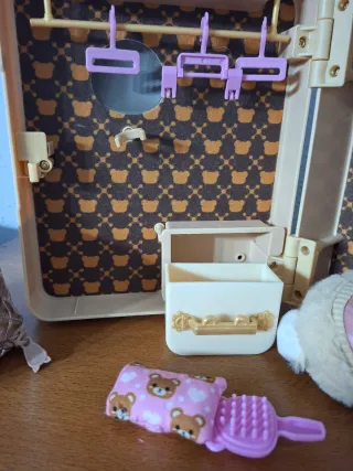 Maleta Na Na Na Surprise con Muñeca y Accesorios