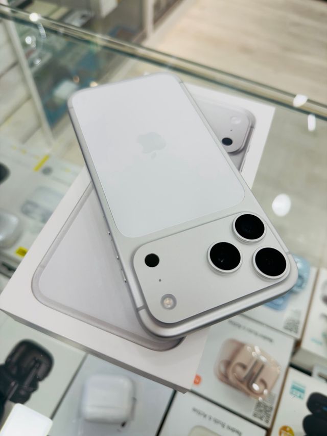 iPhone 17 Pro Max 256GB Plata