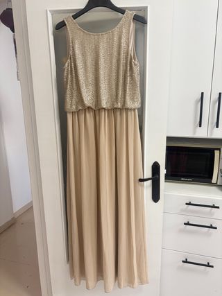 Vestido de fiesta beige y dorado