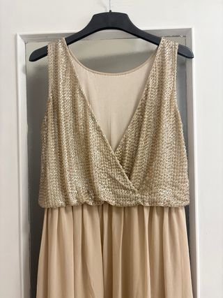 Vestido de fiesta beige y dorado