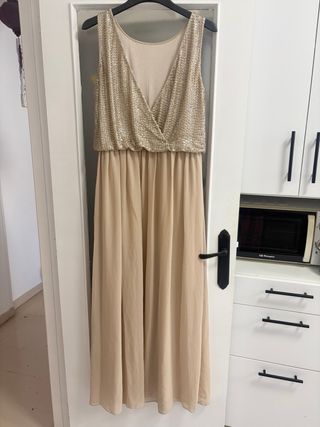 Vestido de fiesta beige y dorado