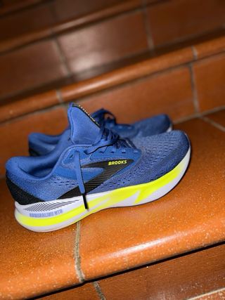 Scarpe da running Brooks blu e gialle