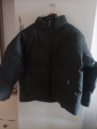 Abrigo acolchado gris