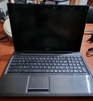 Portátil MSI i7