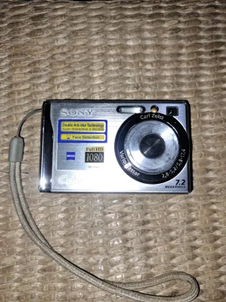 Cámara Sony Cyber-shot DSC-W80