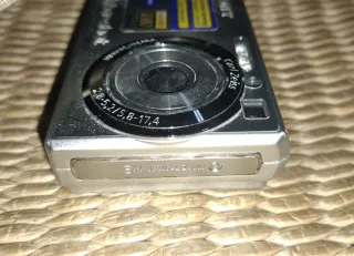 Cámara Sony Cyber-shot DSC-W80