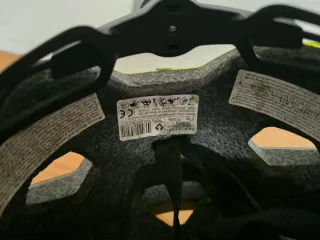 Casco de Bicicleta Amarillo