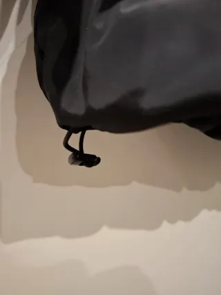 Blusão preto Stradivarius com capuz