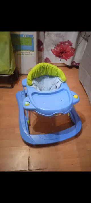 Andador infantil Babyplane azul