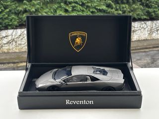 Lamborghini Reventón Coupé 1:18 MR Collection