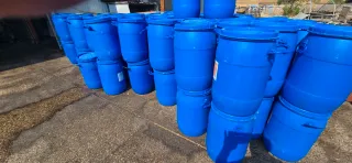 Bidones azules 60L
