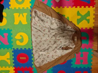 Gabardina Stradivarius Marrón