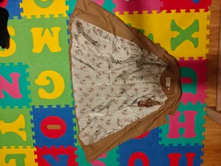 Gabardina Stradivarius Marrón