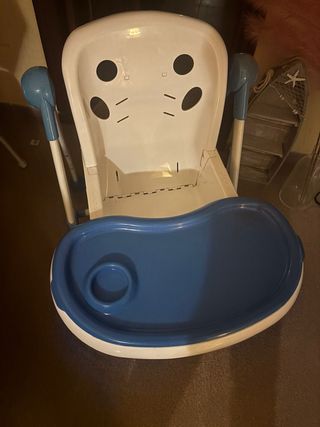 Trona bebé azul y blanca