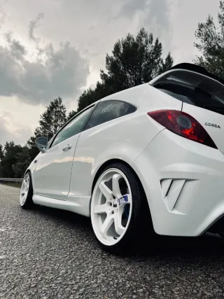 Opel Corsa OPC nurburgring editon