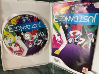 Nintendo Wii, diverso material