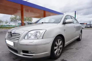 Toyota Avensis 2004