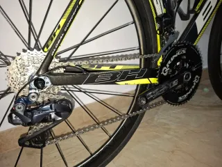 Bicicleta de carretera BH G6 PRO carbono