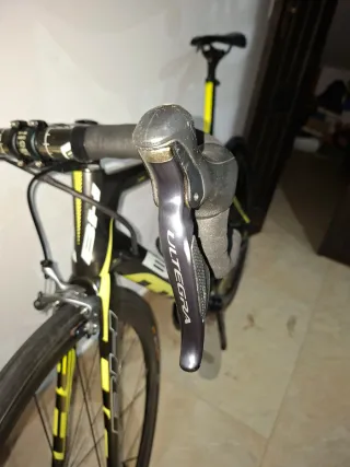 Bicicleta de carretera BH G6 PRO carbono