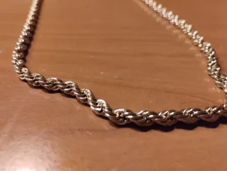 Collar espectacular nuevo dorado