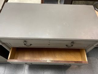 Cómoda antigua madera y metal