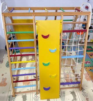 Parque infantil Montessori madera