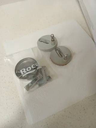 Tapa de inodoro amortiguada Roca