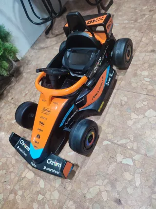 Coche de niño con mando a distancia