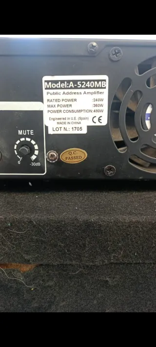 Equipo de sonido HK Audio y Peavey