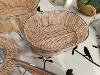 Lote 4 accesorios mesa de mimbre. Nuevos