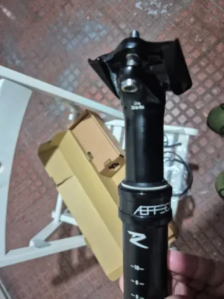 Tija telescópica Race Face Aeffect 150mm 31.6