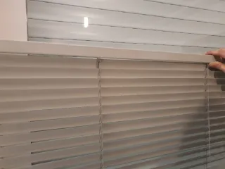 Persiana orientable Llamas beige