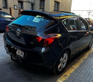 Opel Astra 2012