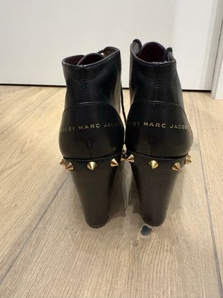 Botines Marc Jacobs T38 Tachuelas Doradas