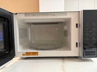 Microondas Whirlpool 20L con Grill