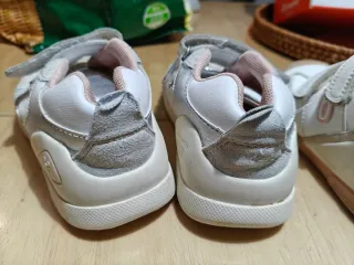 Lote Zapatillas Talla 24  niña