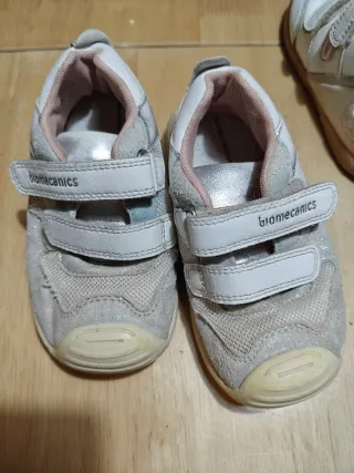 Lote Zapatillas Talla 24  niña