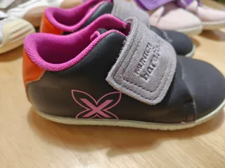 Lote Zapatillas Talla 24  niña